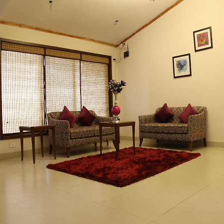 Oyo 2531 Hotel Una Comfort Misty Oak ไนนิตาล ภายนอก รูปภาพ