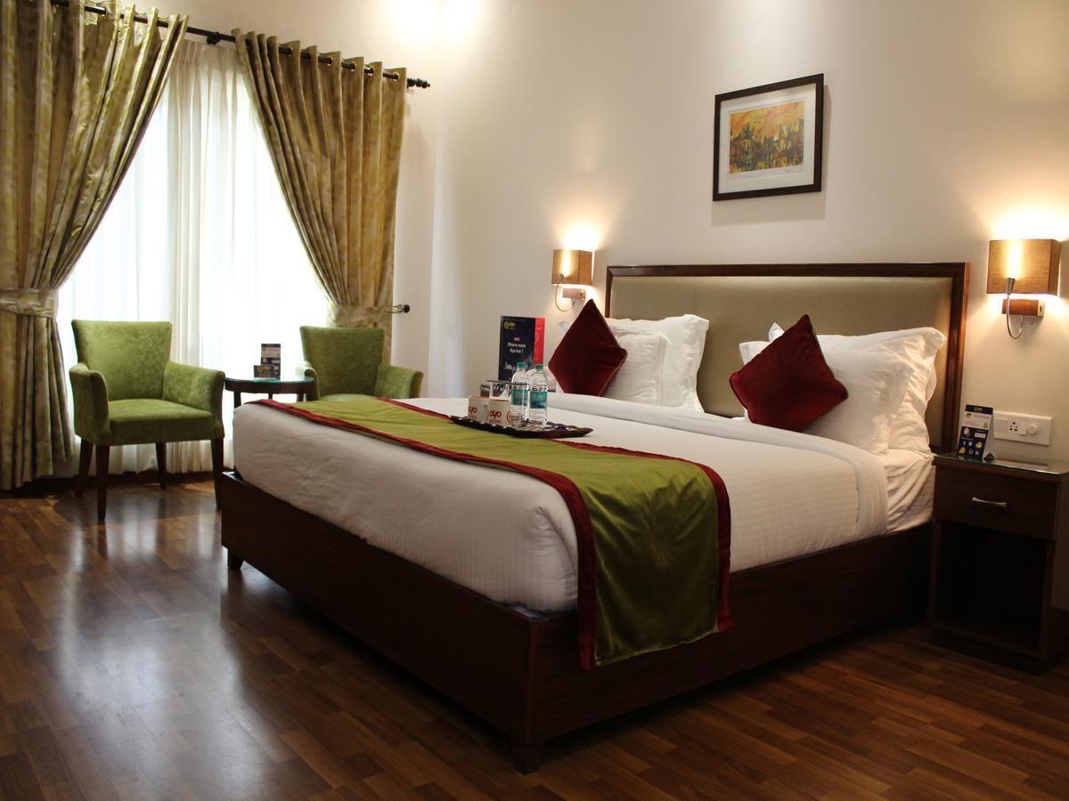 Oyo 2531 Hotel Una Comfort Misty Oak ไนนิตาล ภายนอก รูปภาพ